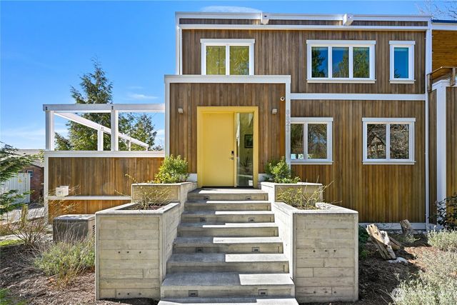 8823 Oertel Drive, Blaine, WA 98230