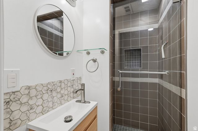 94 E 950 S, Kaysville, UT 84037