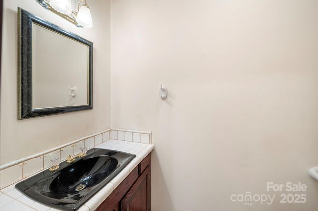 6650 Dellwood Drive, Kannapolis, NC 28081