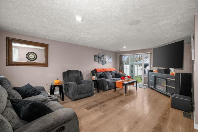 20 W Graves Rd, Spokane, WA 99218