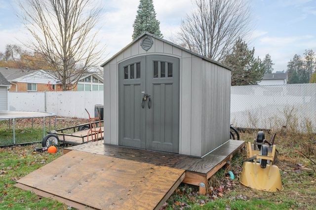 20 W Graves Rd, Spokane, WA 99218