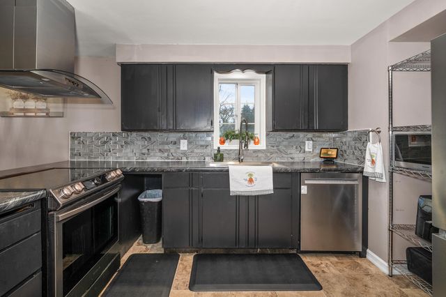 20 W Graves Rd, Spokane, WA 99218