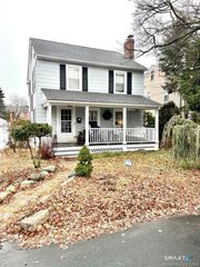 54 Bungalow Avenue, Fairfield, CT 06824