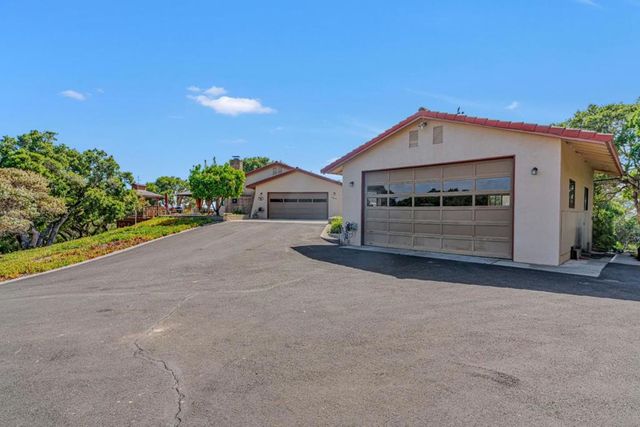 19225 Reavis Way, Salinas, CA 93907