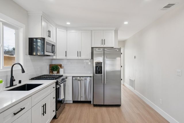 1612 94Th Ave, Oakland, CA 94603