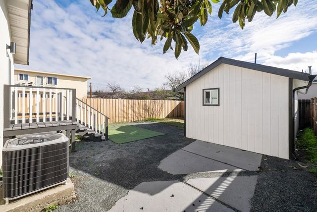 1612 94Th Ave, Oakland, CA 94603