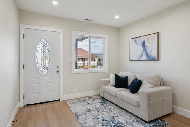 1612 94Th Ave, Oakland, CA 94603