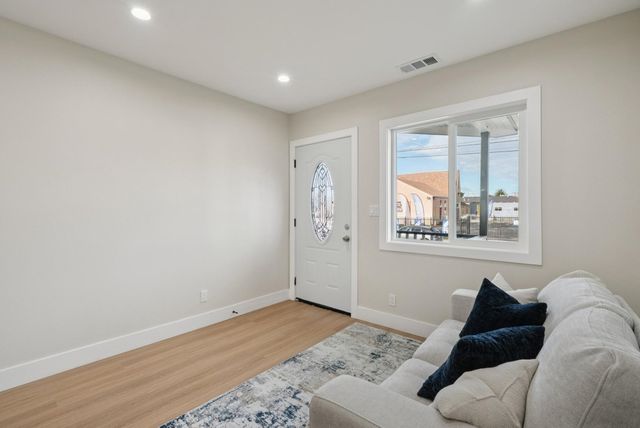 1612 94Th Ave, Oakland, CA 94603