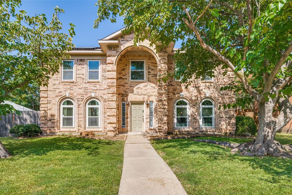 2213 Loretta Lane, Rowlett, TX 75088
