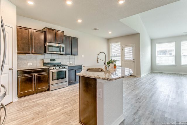 13616 Lindale Spgs, San Antonio, TX 78254