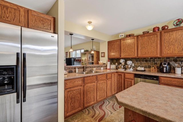 1484 Wild Iris Street, Sun Prairie, WI 53590