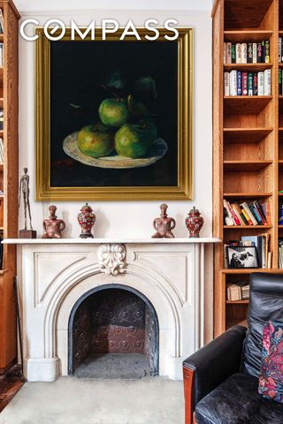 28 W 10th Street, New York City, NY 10011