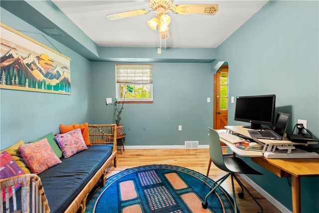 347 Carlton Rd, Bethel Park, PA 15102