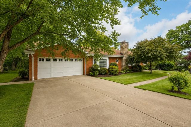 347 Carlton Rd, Bethel Park, PA 15102
