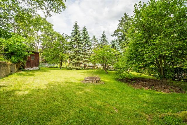 347 Carlton Rd, Bethel Park, PA 15102