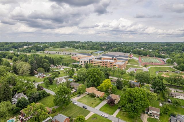 347 Carlton Rd, Bethel Park, PA 15102