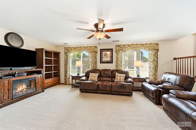 6708 Langsford Lane, Plainfield, IL 60586