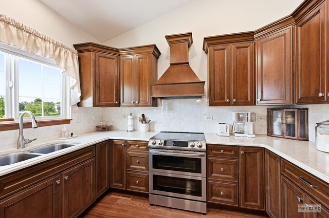 6708 Langsford Lane, Plainfield, IL 60586