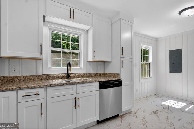 239 Wilcox Road, Lagrange, GA 30241