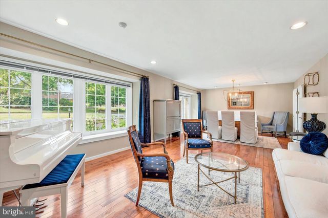 5 SUGAR MAPLE DR, Newtown Square, PA 19073