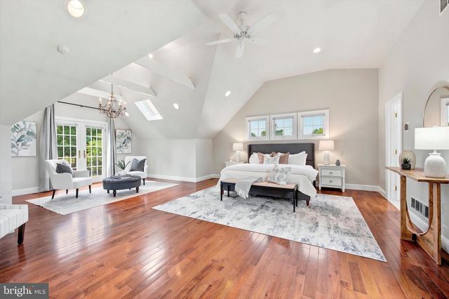 5 SUGAR MAPLE DR, Newtown Square, PA 19073