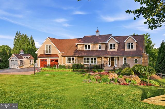 5 SUGAR MAPLE DR, Newtown Square, PA 19073