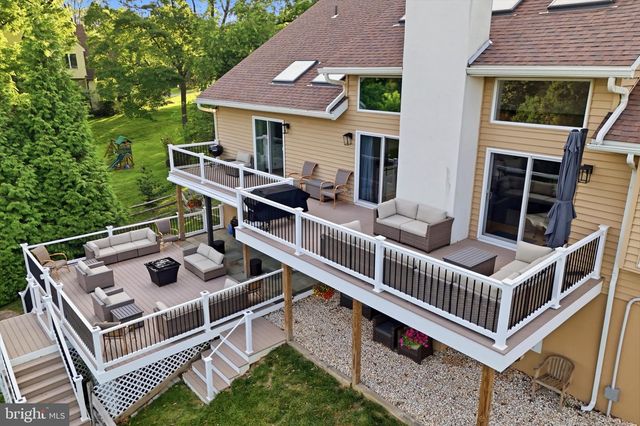 5 SUGAR MAPLE DR, Newtown Square, PA 19073