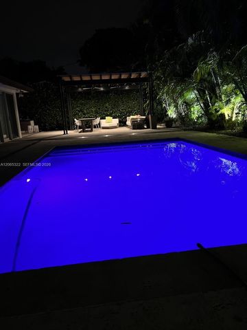 8215 SW 63rd Pl, Miami, FL 33143