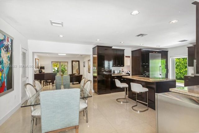 8215 SW 63rd Pl, Miami, FL 33143
