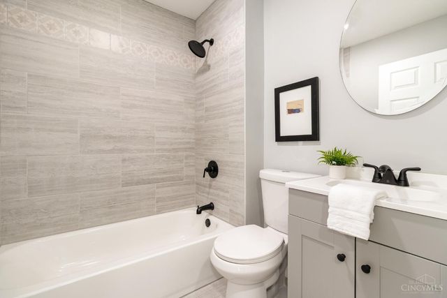 127 Meridian Street, Cincinnati, OH 45233