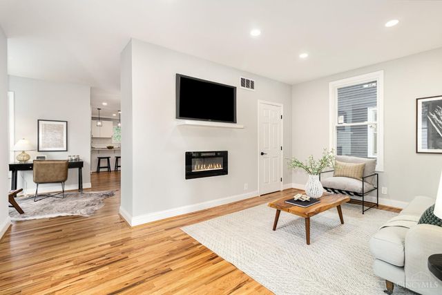 127 Meridian Street, Cincinnati, OH 45233