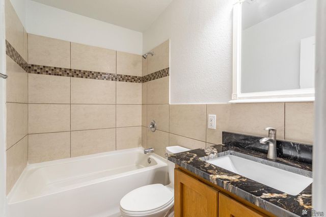 2043 S MAPLE AVE, Yuma, AZ 85364