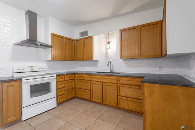 2043 S MAPLE AVE, Yuma, AZ 85364