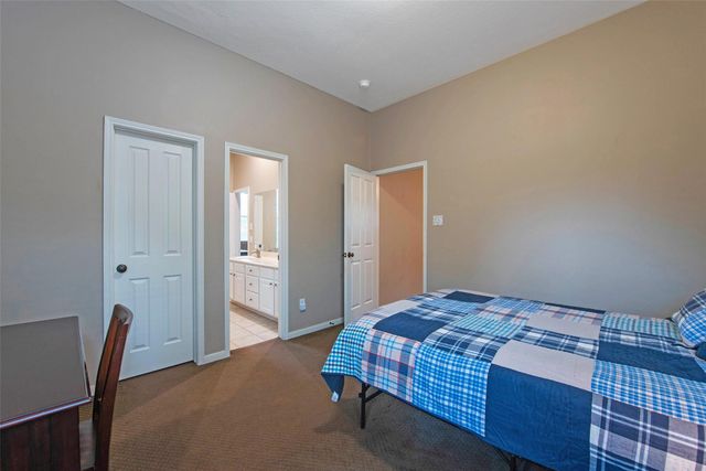 110 S Longsford Circle, The Woodlands, TX 77382