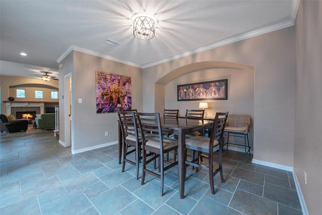 110 S Longsford Circle, The Woodlands, TX 77382