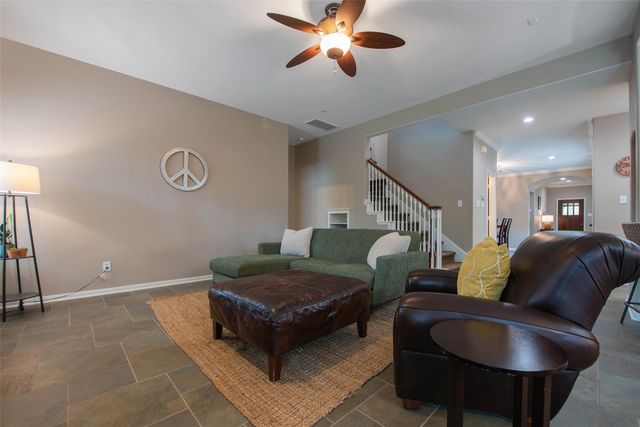 110 S Longsford Circle, The Woodlands, TX 77382