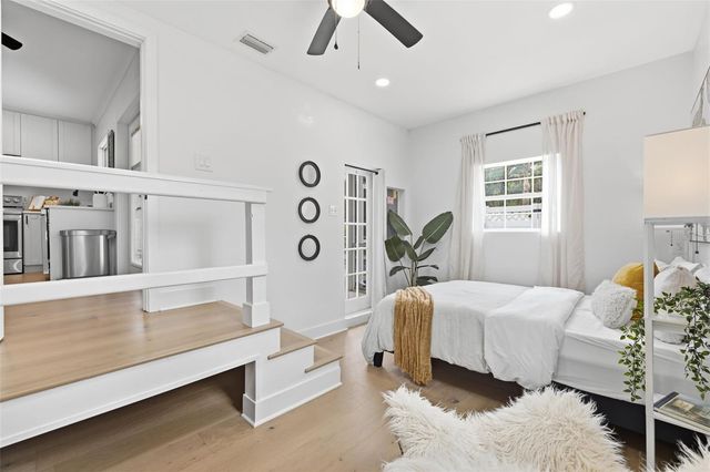 706 39TH AVENUE NE, St Petersburg, FL 33703
