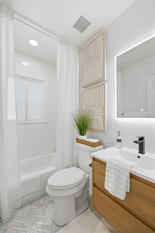 706 39TH AVENUE NE, St Petersburg, FL 33703