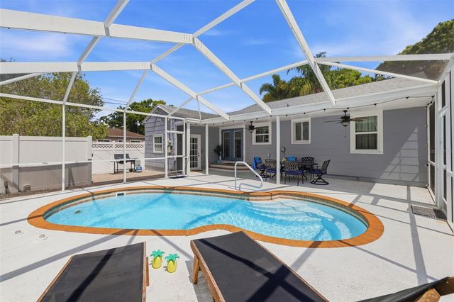 706 39TH AVENUE NE, St Petersburg, FL 33703