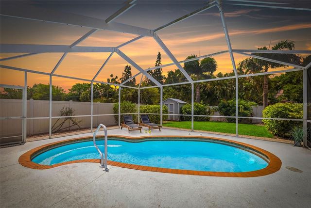 706 39TH AVENUE NE, St Petersburg, FL 33703