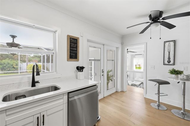 706 39TH AVENUE NE, St Petersburg, FL 33703
