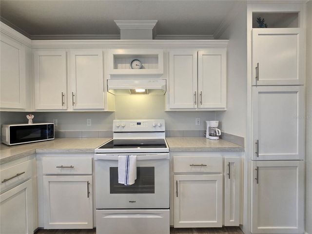 919 50TH AVENUE W, Bradenton, FL 34207