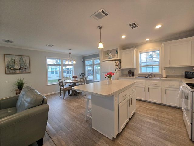 919 50TH AVENUE W, Bradenton, FL 34207