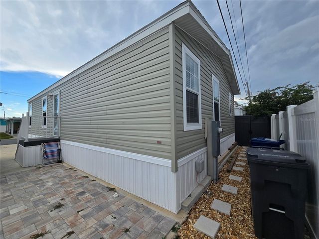 919 50TH AVENUE W, Bradenton, FL 34207