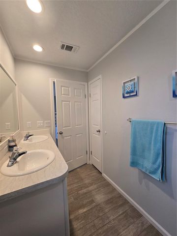 919 50TH AVENUE W, Bradenton, FL 34207