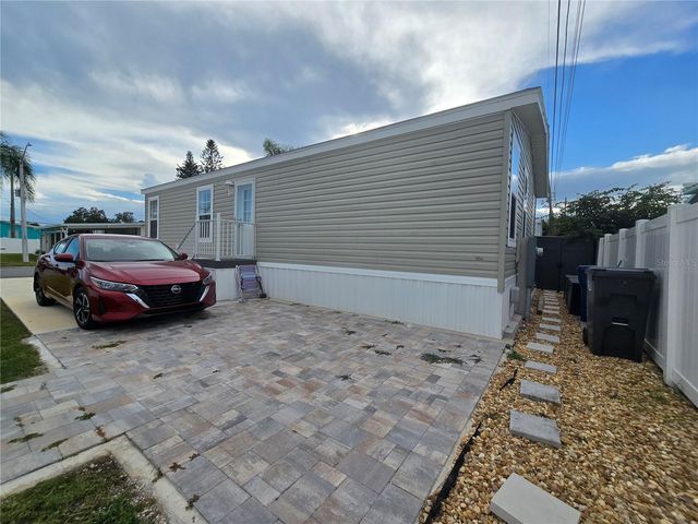 919 50TH AVENUE W, Bradenton, FL 34207