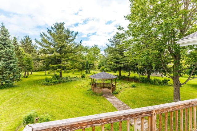 1704 N Thorn Tree Road, Muncie, IN 47304