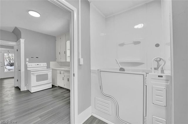 1417 Harrisburg Road NE, Canton, OH 44705