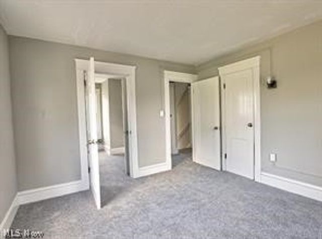 1417 Harrisburg Road NE, Canton, OH 44705
