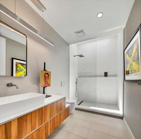 14077 N BAYSHORE DRIVE, Madeira Beach, FL 33708